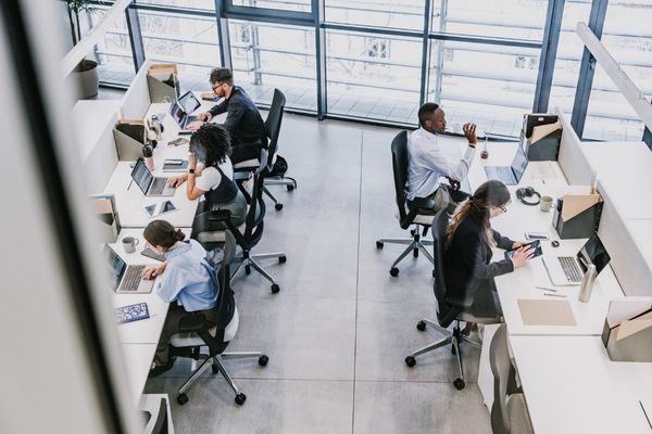 Desk Sharing Ratio Calculator